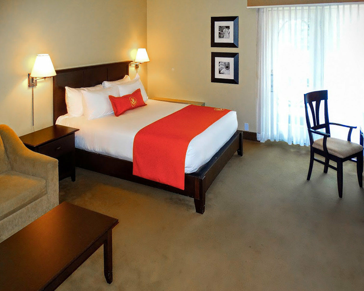 Quality Inn & Suites Amsterdam Фредериктън Екстериор снимка